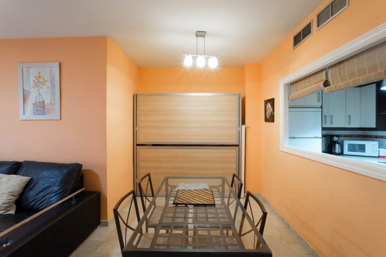 Rentalsevilla Moderno Apartamento En Santa Cruz Con Parking Para Coche Mediano Zewnętrze zdjęcie